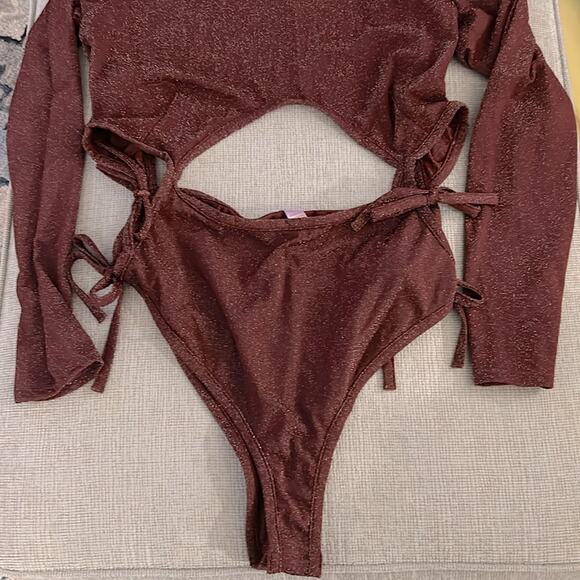NEW Savage X Fenty burgundy sparkle cut out side tie long sleeve bodysuit 3X - Picture 5 of 10